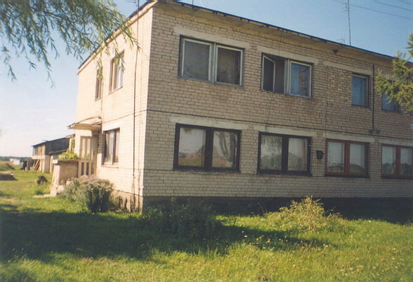 Vaizdas:Auksodes biblioteka keturbutyje.MKE.jpg