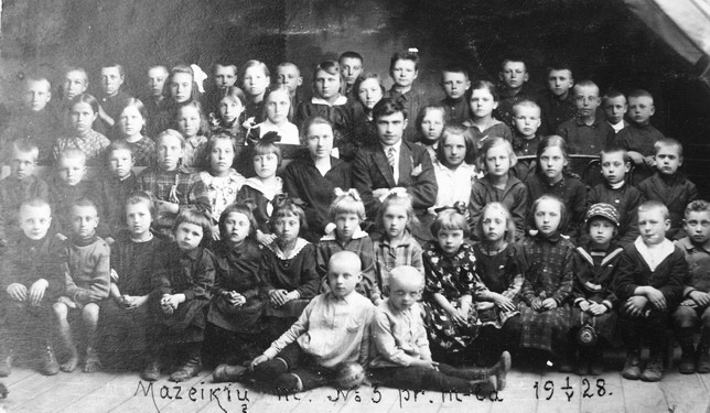 Vaizdas:Mazeikiu prad. m-kla Nr.3.MKE.jpg