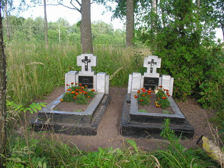 Vaizdas:Plinksiu antrosios kapines4.MKE.2007-07-21.jpg