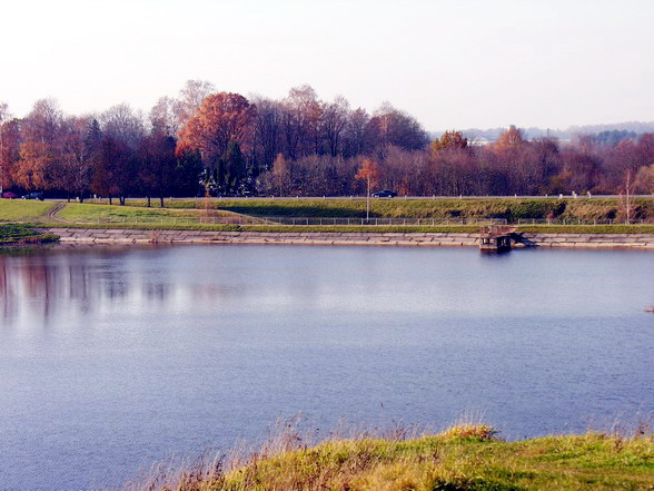 Vaizdas:Stadiono tvenkinys1. MKE.jpg