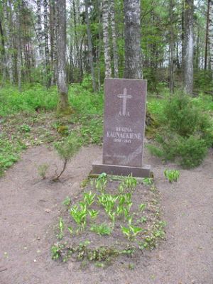 Liutikos kapeliai.MKE.2006-05-16.JPG