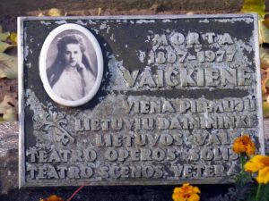 Morta Vaickiene.MKE.2005-10-21.JPG