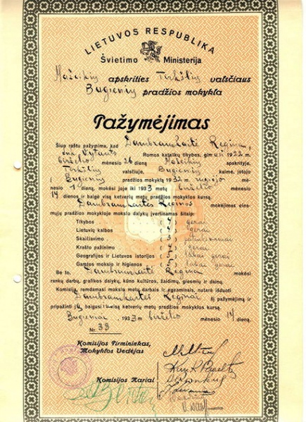 Vaizdas:Bugeniu prad. m-klos pazymejimas 1933 m..jpg
